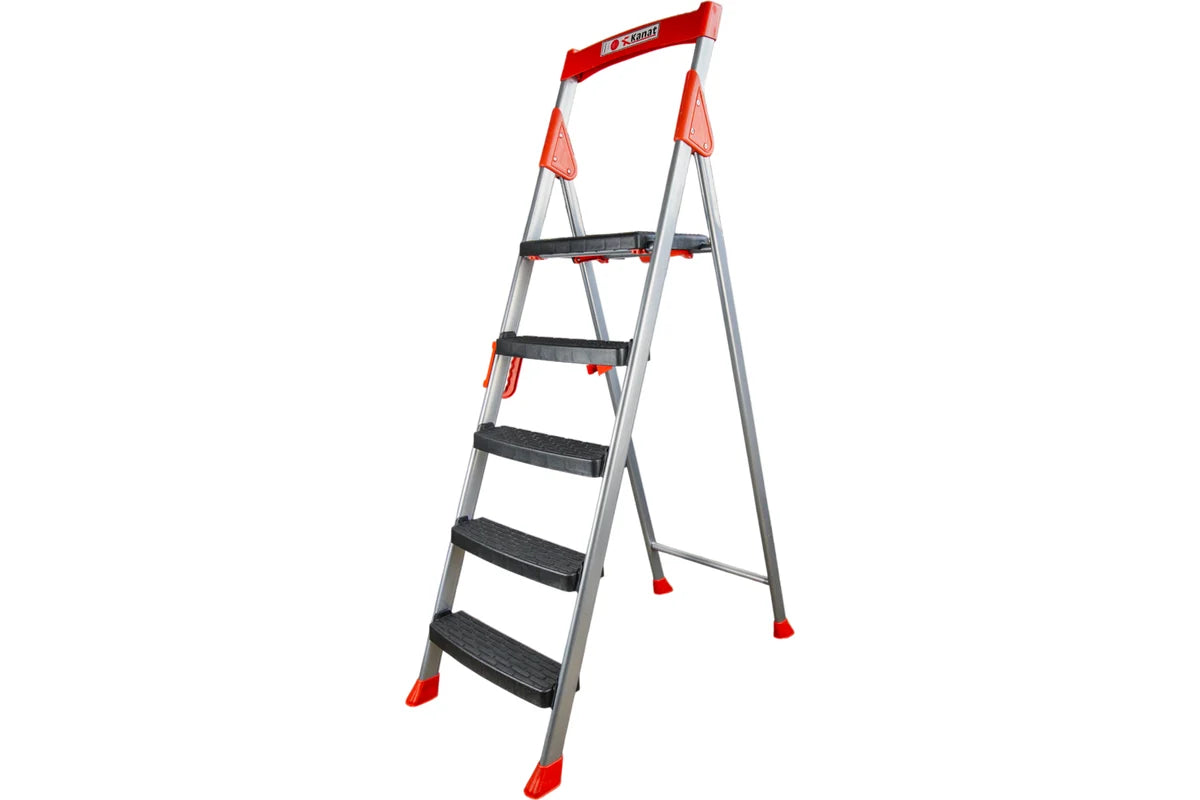 Plastic step ladder 4+1