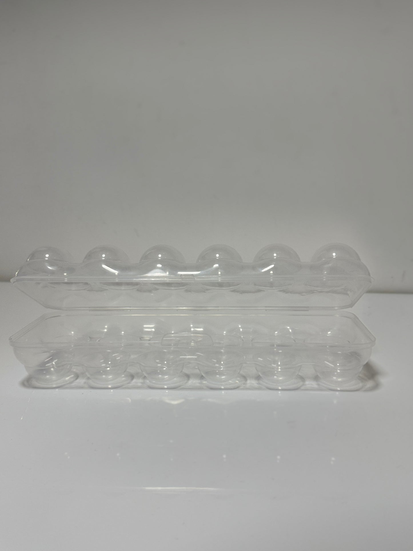 Set of 12 egg containers