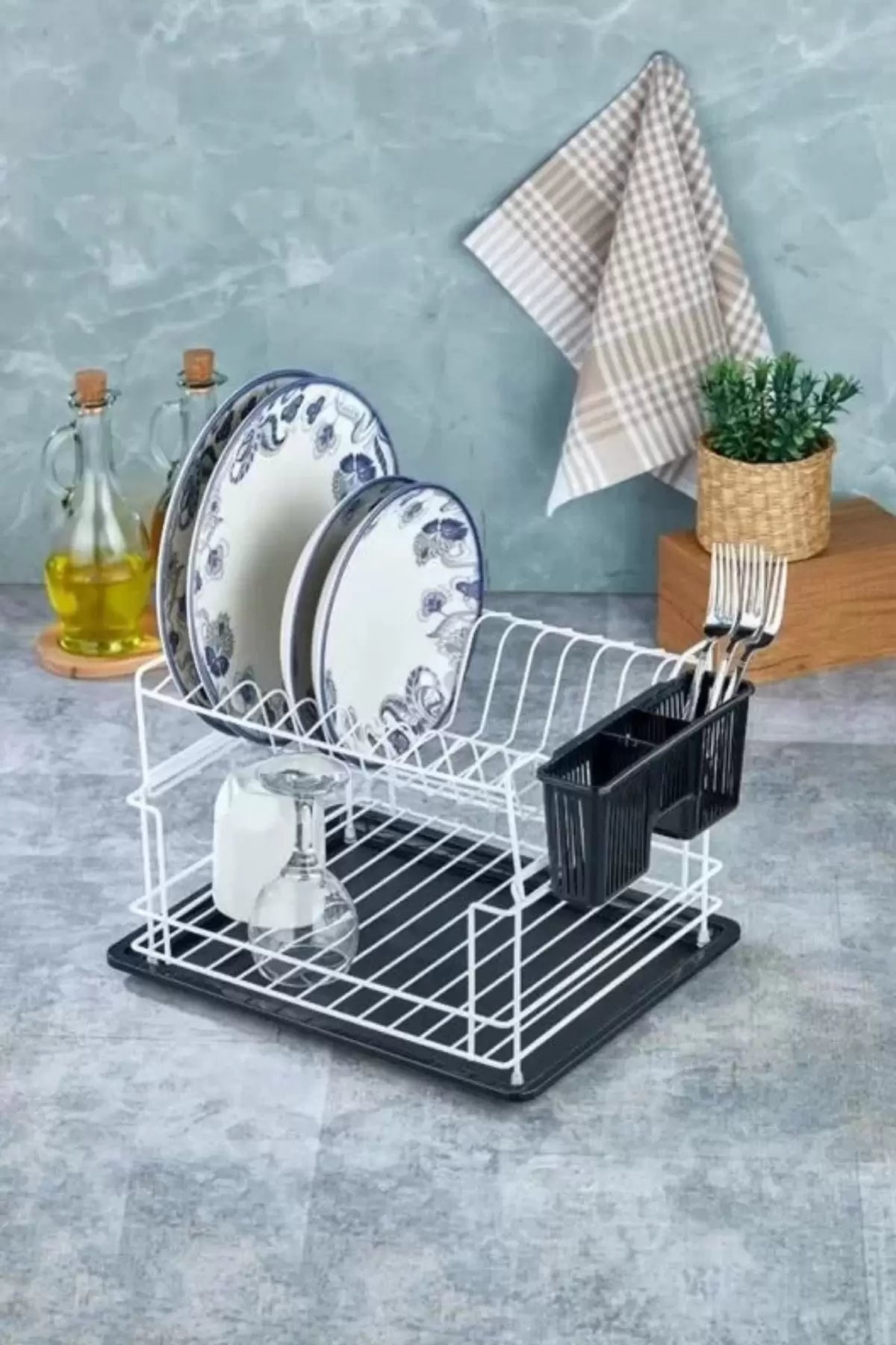 Small white dish rack