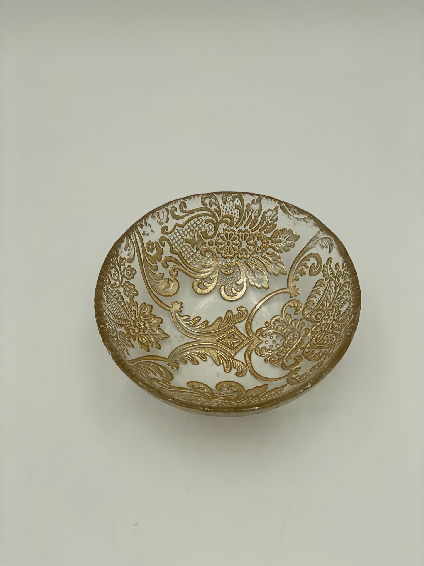 Glass bowl