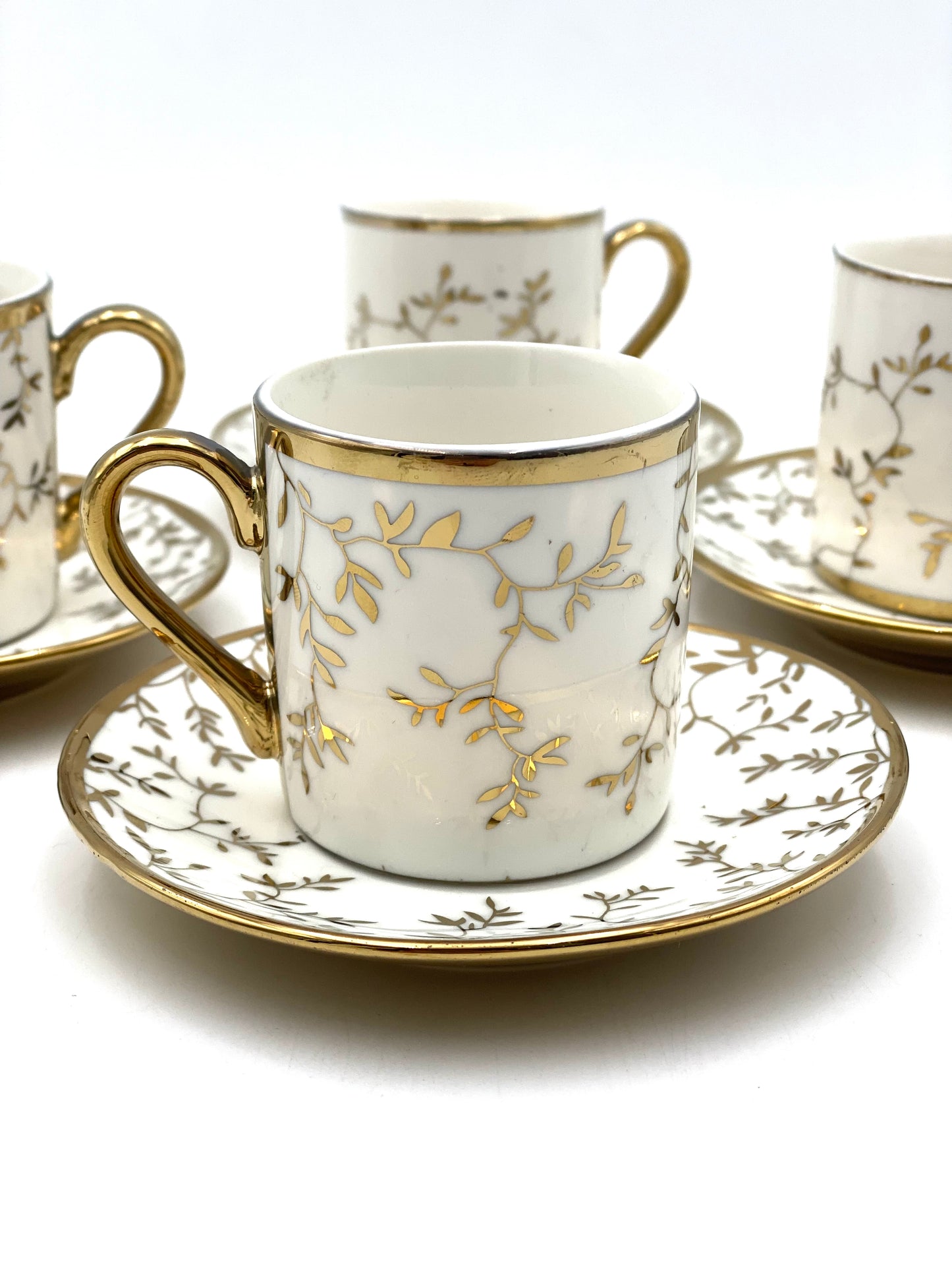 6 pcs Coffee cups with saucers