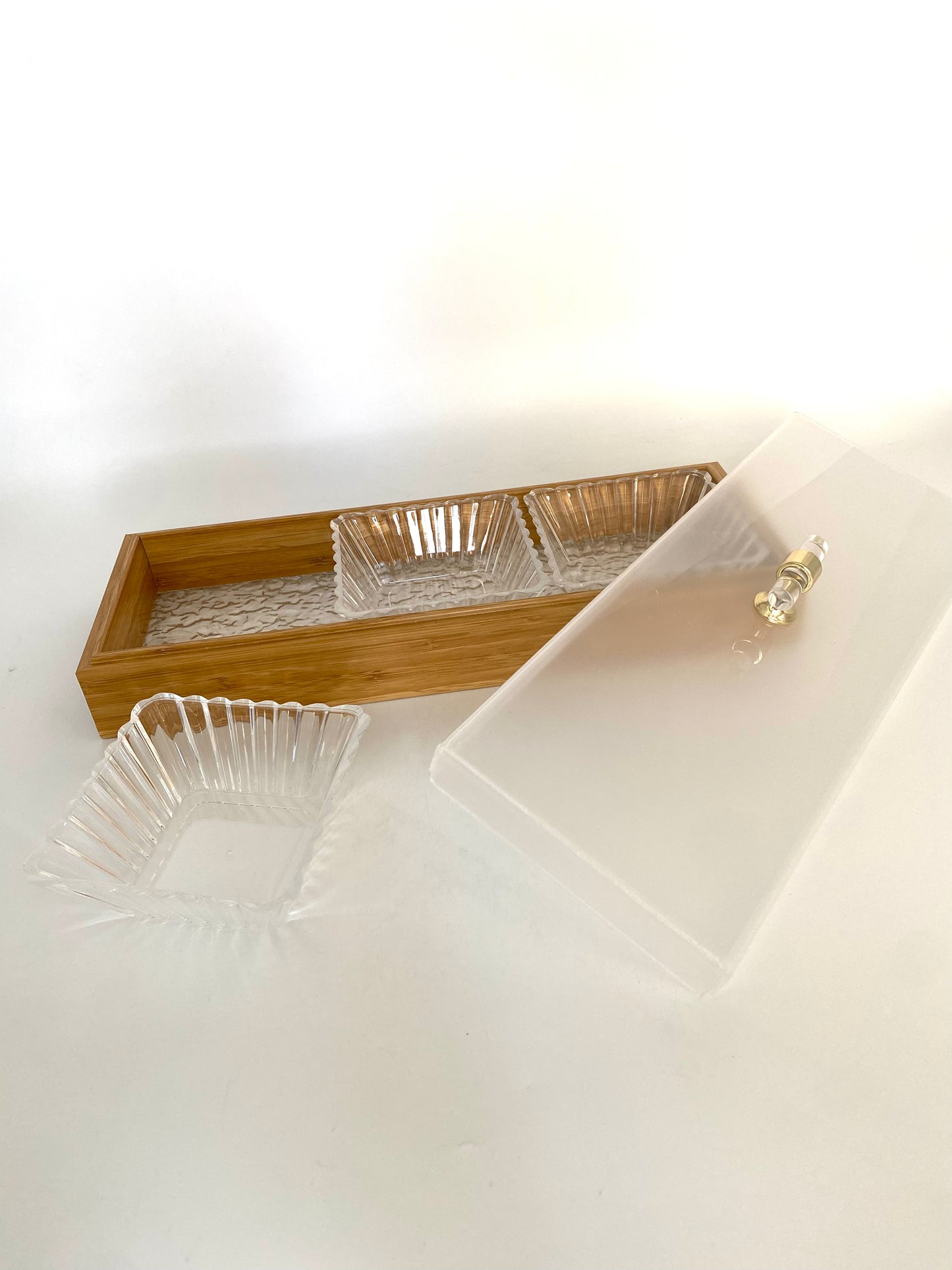 3 Pcs Squared Plexi Bowl In Rectangular Wooden Tray With Cover