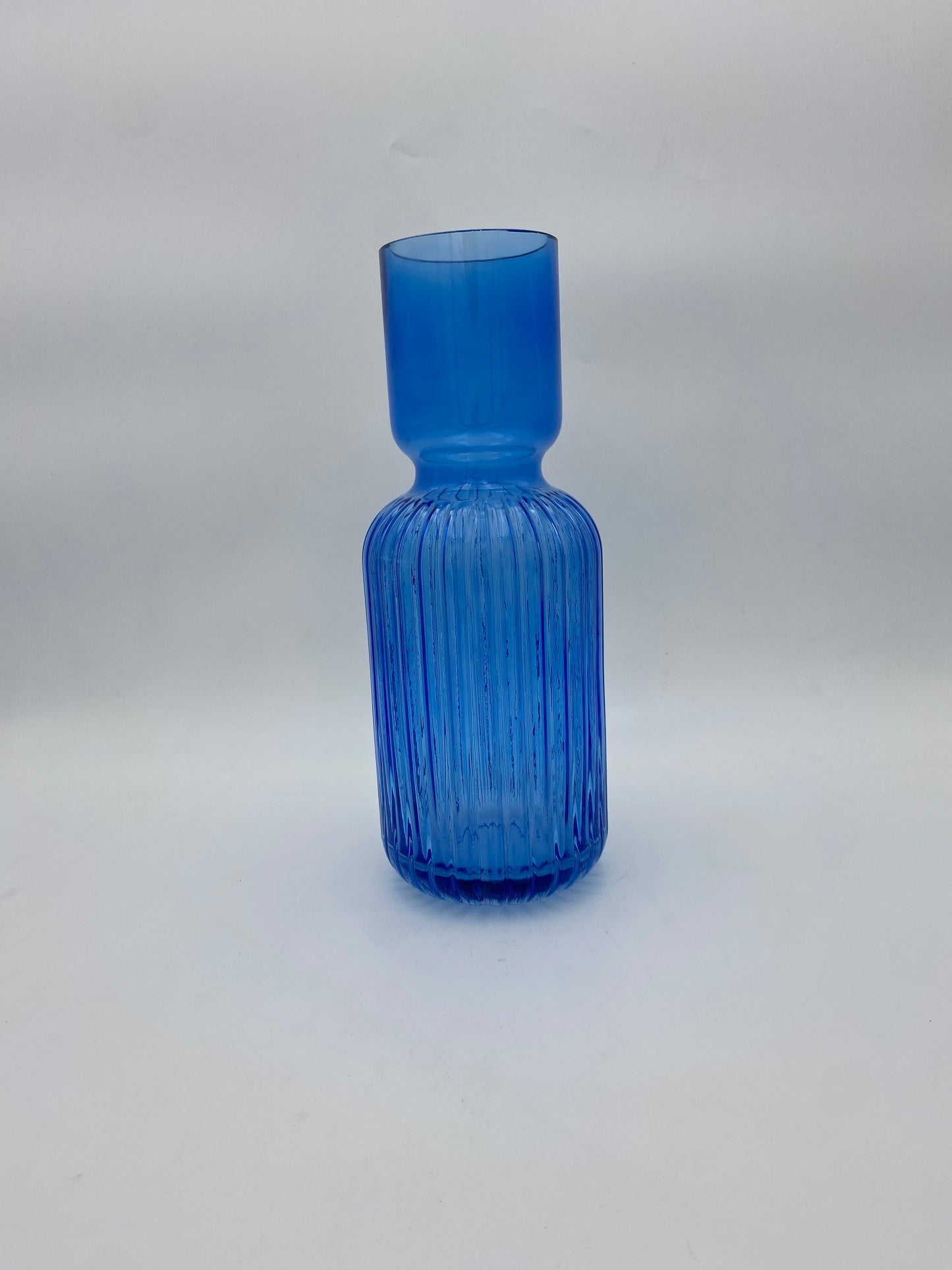Glass vase