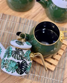 Tea pot