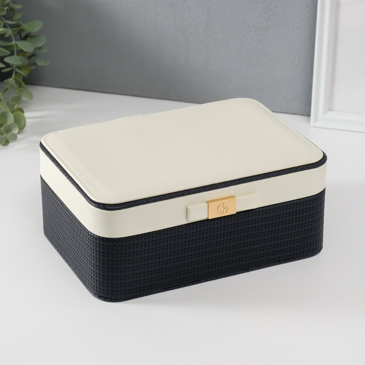 2 Layers Knitted Patterned Jewellery Box