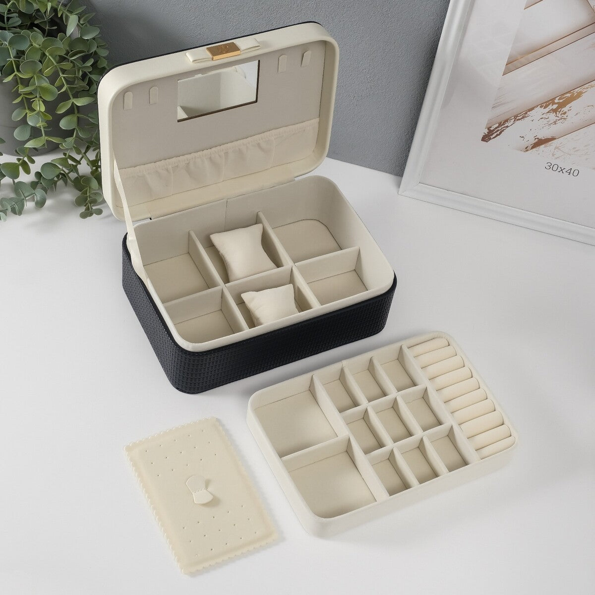 2 Layers Knitted Patterned Jewellery Box