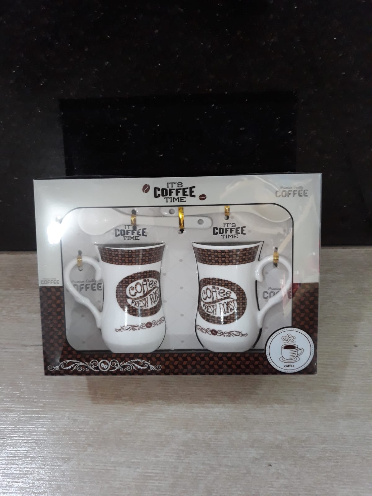 4 PCs Porcelain Mug With Spoons Set With Box