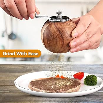 Manual Pepper Mill / Wooden Salt Mill