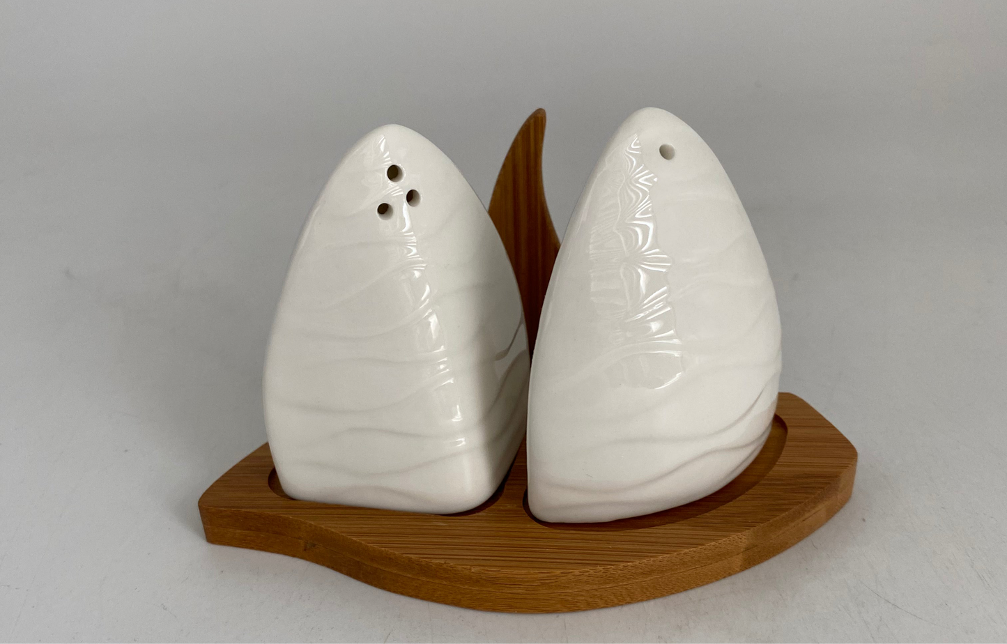 Set 2 pcs Salt Dispenser With Wood Stand