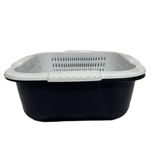 Square plastic Bowl with strainer