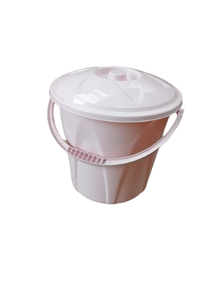 20-liter water bucket with lid
