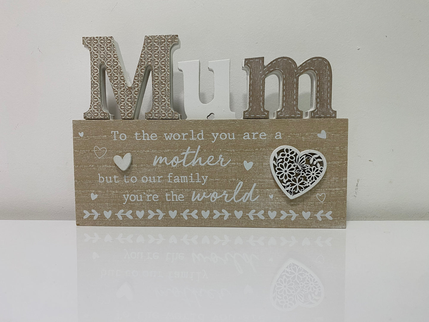 Wooden customized stand “MUM”