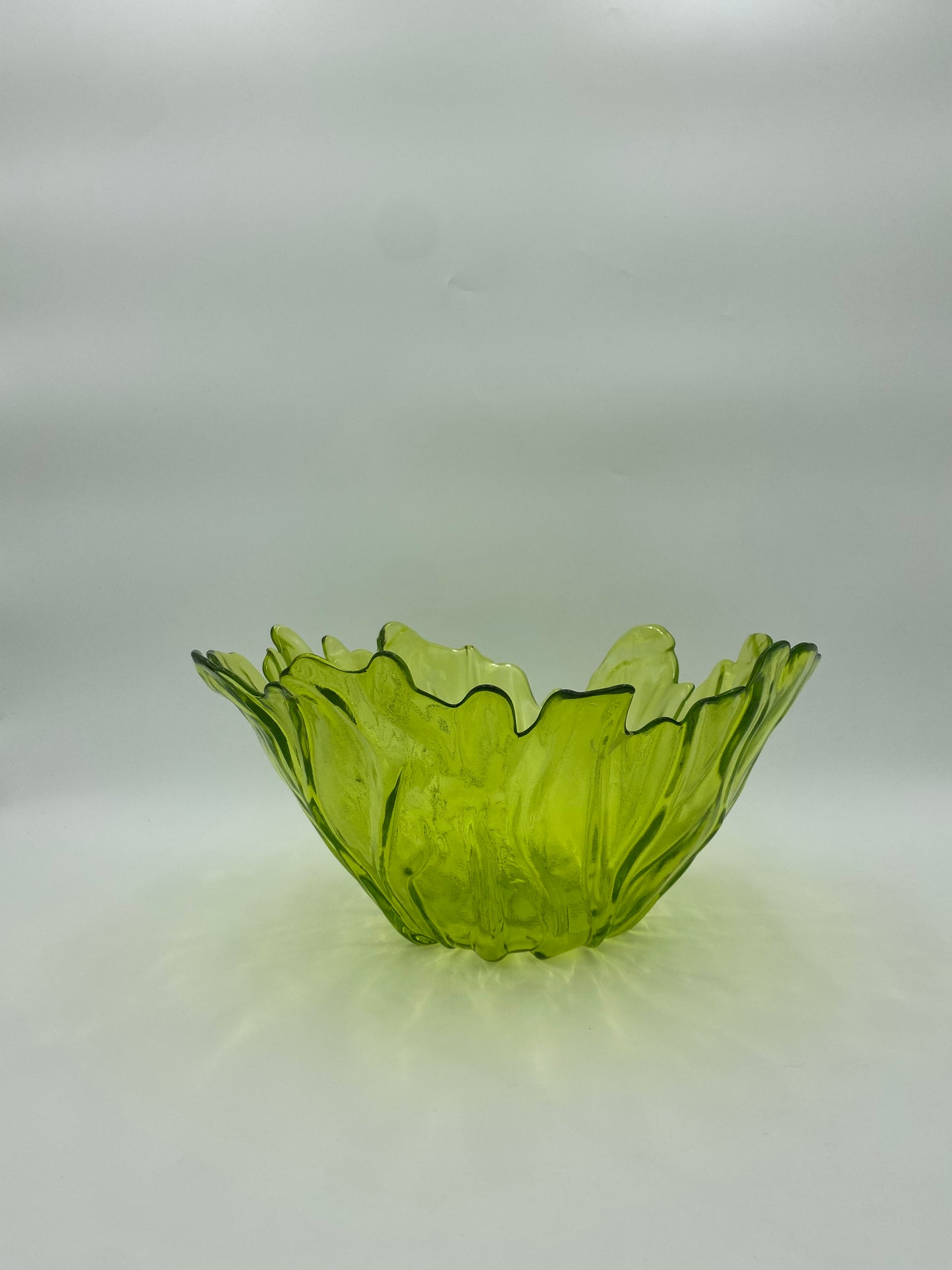 Glass bowl