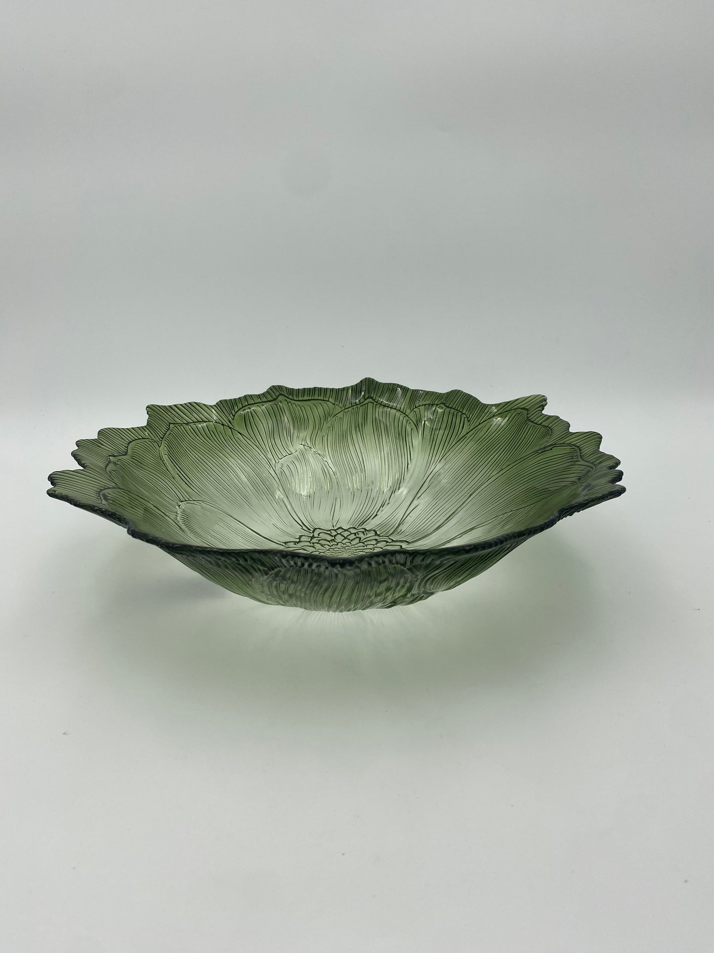 Glass bowl