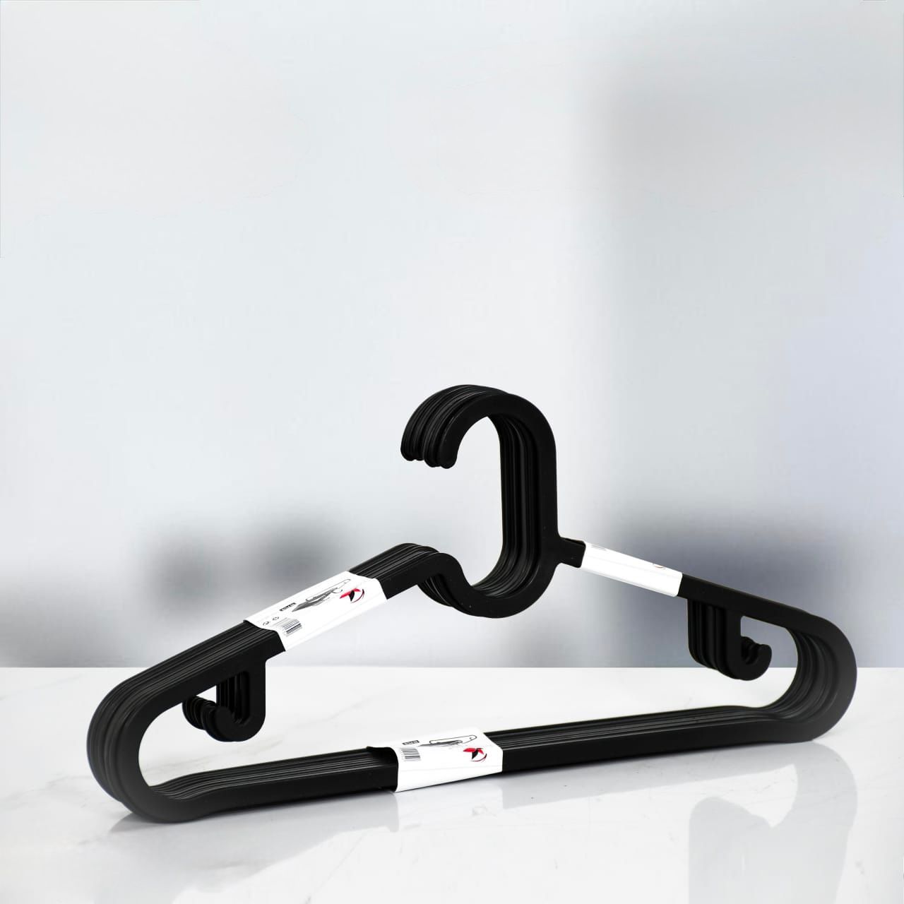 10 Pcs Plastic Hanger Set