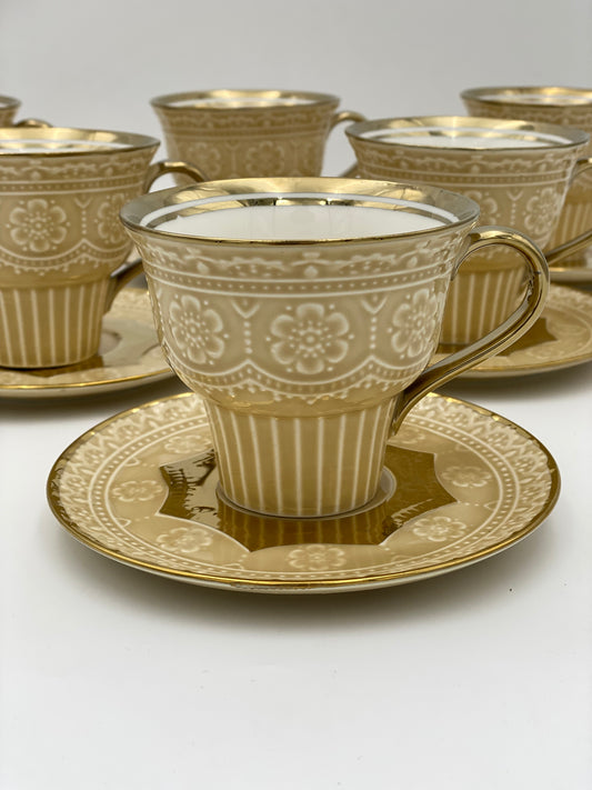 Tea cups