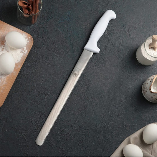 Cake /Chicken  knife, fine teeth, plastic handle