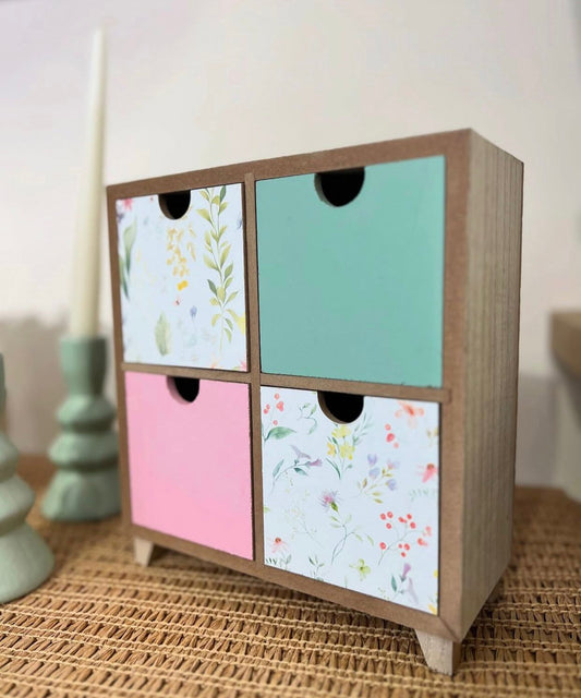 Squared Wooden Cabinet /4 Drawers